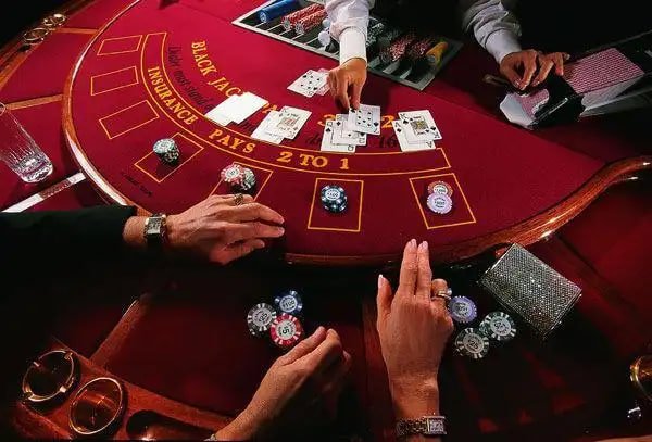mkjili Baccarat ကစားနည်းနှင့် bet type များ ပြသနေသောပုံ